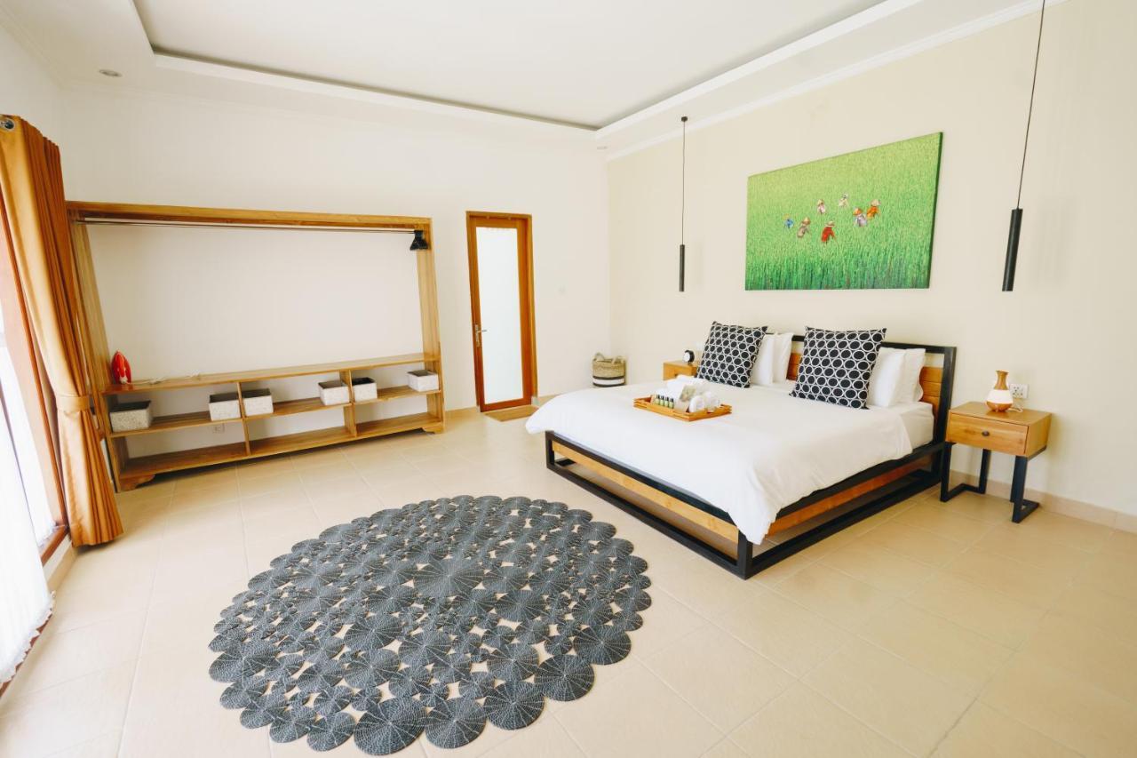 Villa Orked 3 With Family Room Seminyak ภายนอก รูปภาพ