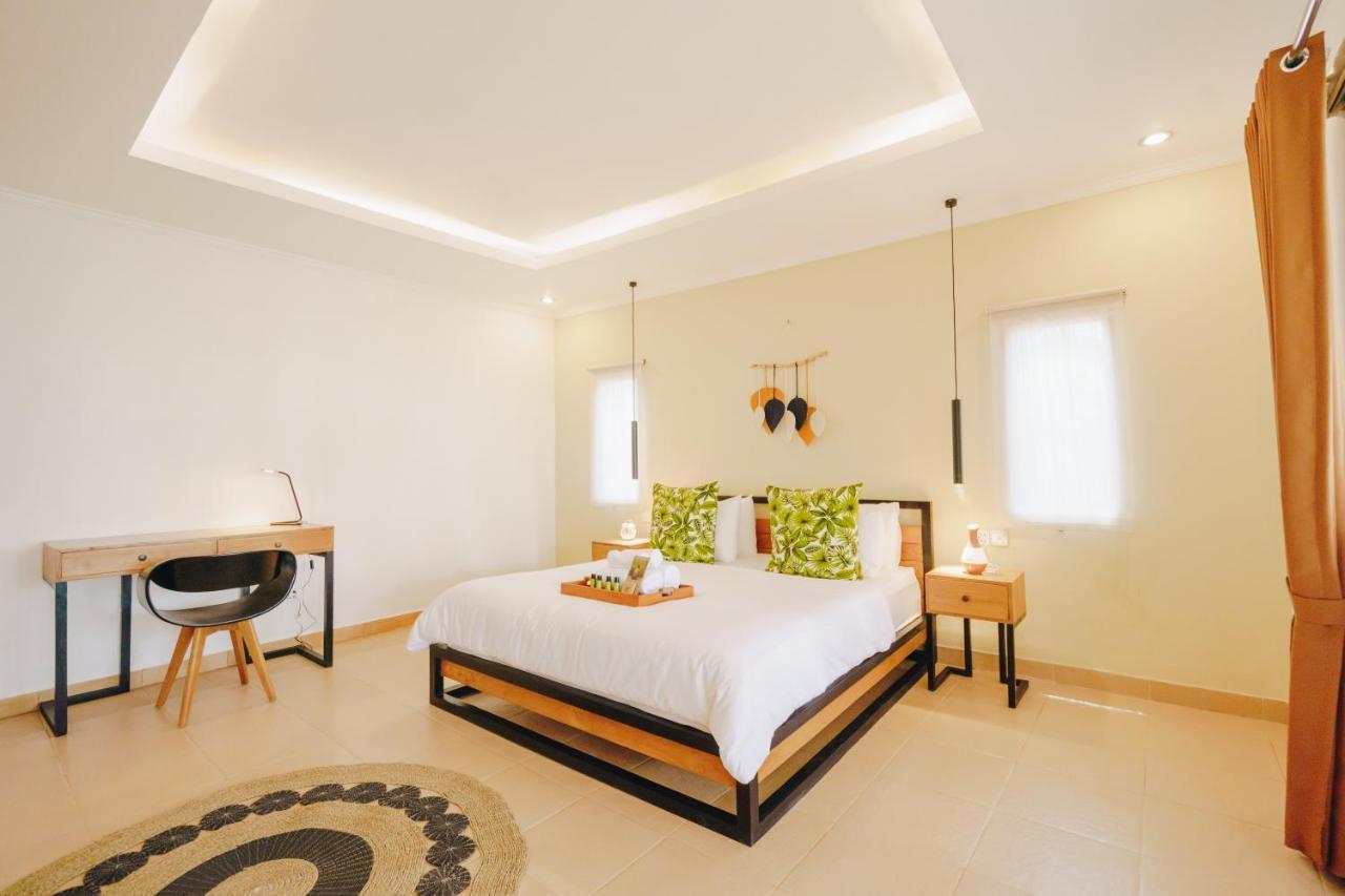 Villa Orked 3 With Family Room Seminyak ภายนอก รูปภาพ