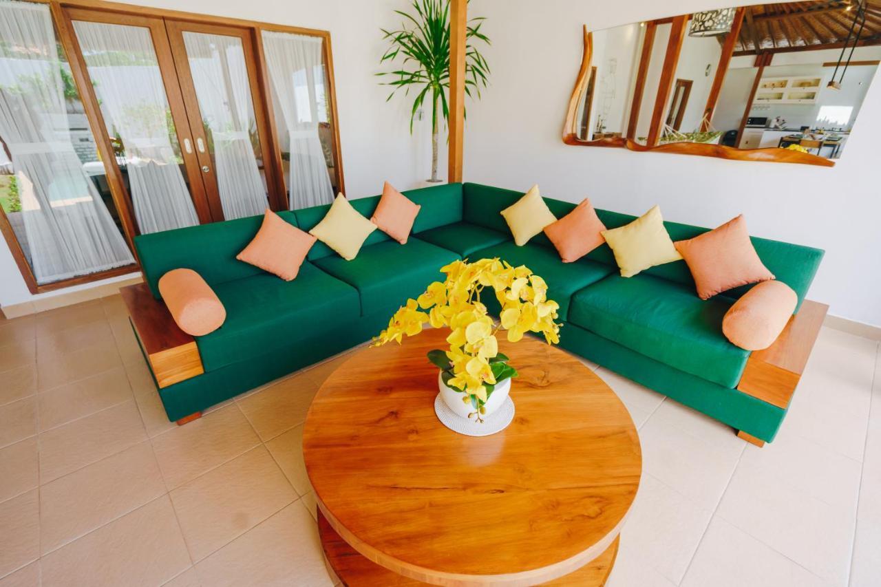 Villa Orked 3 With Family Room Seminyak ภายนอก รูปภาพ