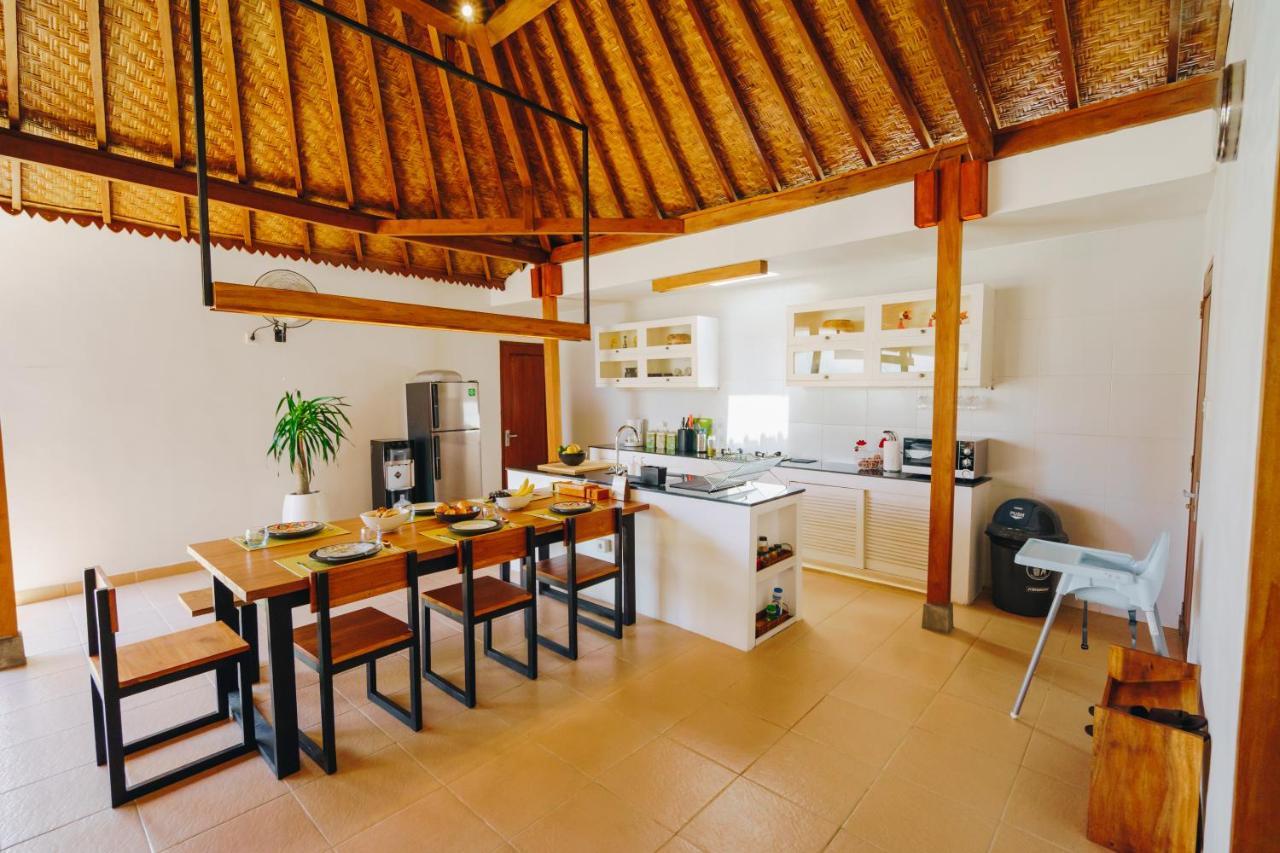 Villa Orked 3 With Family Room Seminyak ภายนอก รูปภาพ
