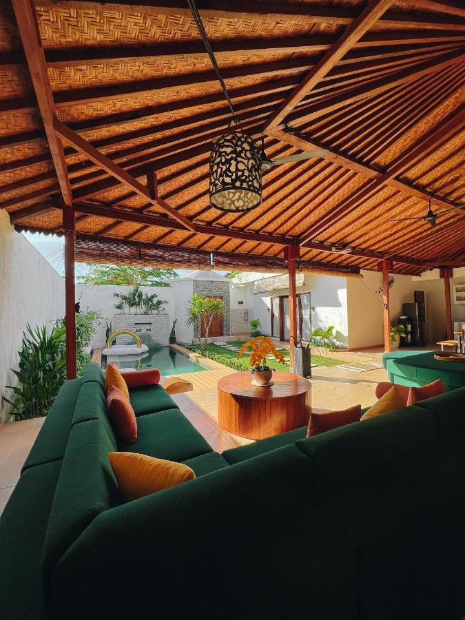 Villa Orked 3 With Family Room Seminyak ภายนอก รูปภาพ