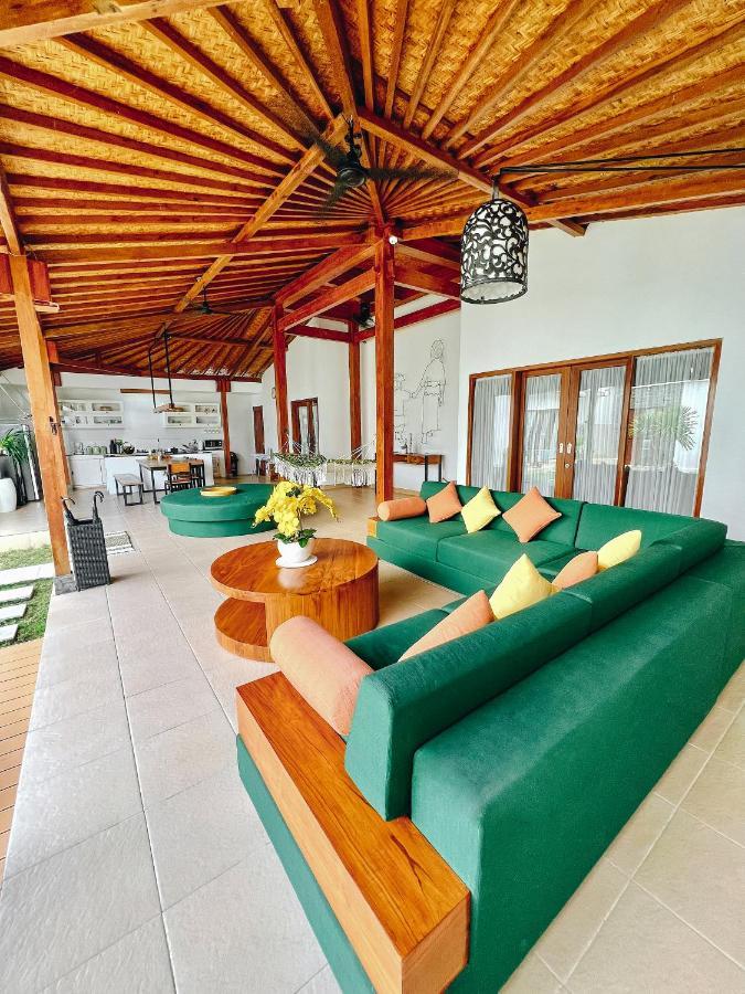 Villa Orked 3 With Family Room Seminyak ภายนอก รูปภาพ