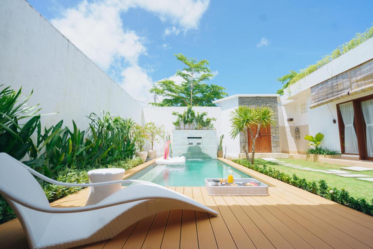 Villa Orked 3 With Family Room Seminyak ภายนอก รูปภาพ