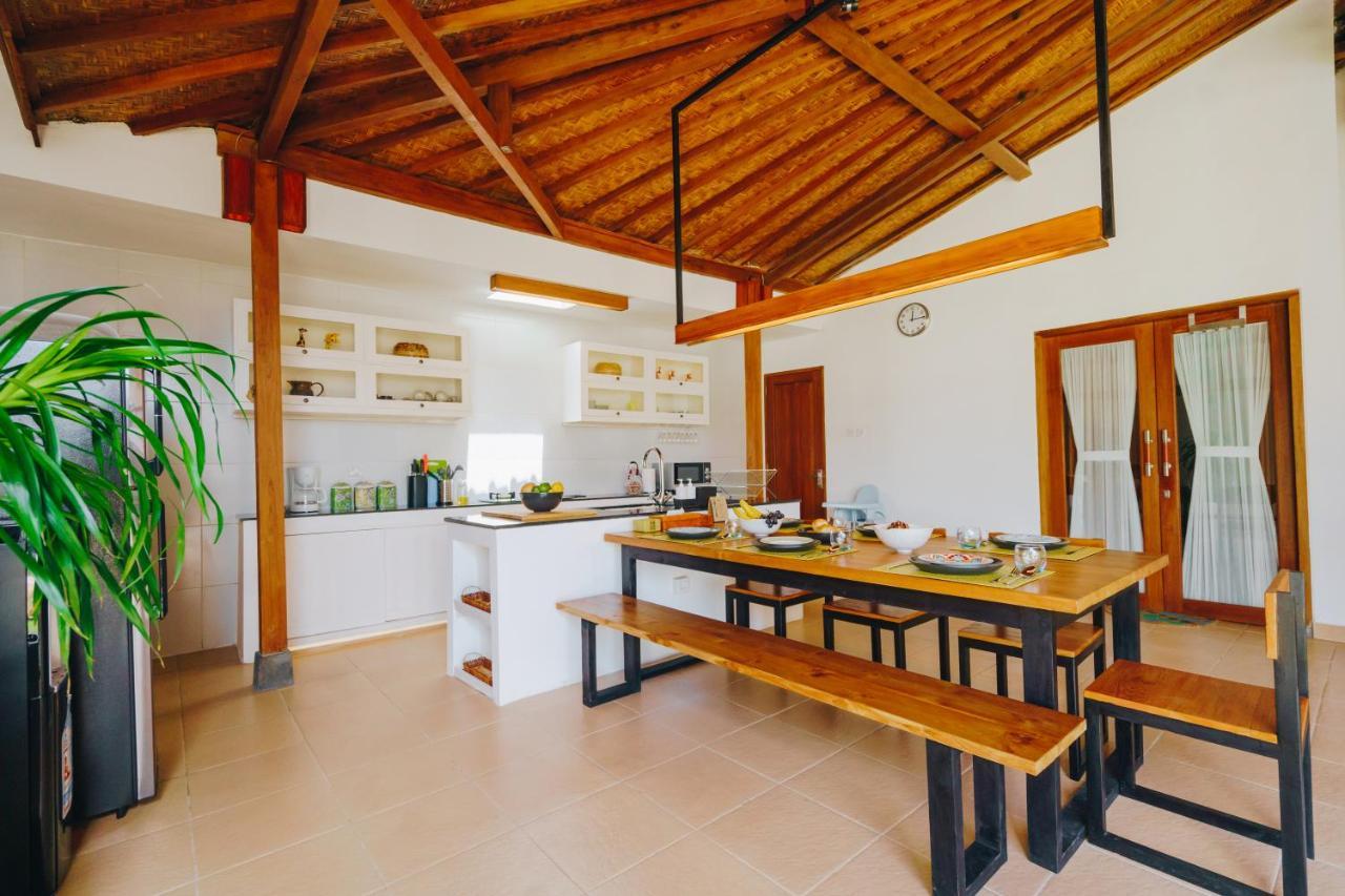 Villa Orked 3 With Family Room Seminyak ภายนอก รูปภาพ