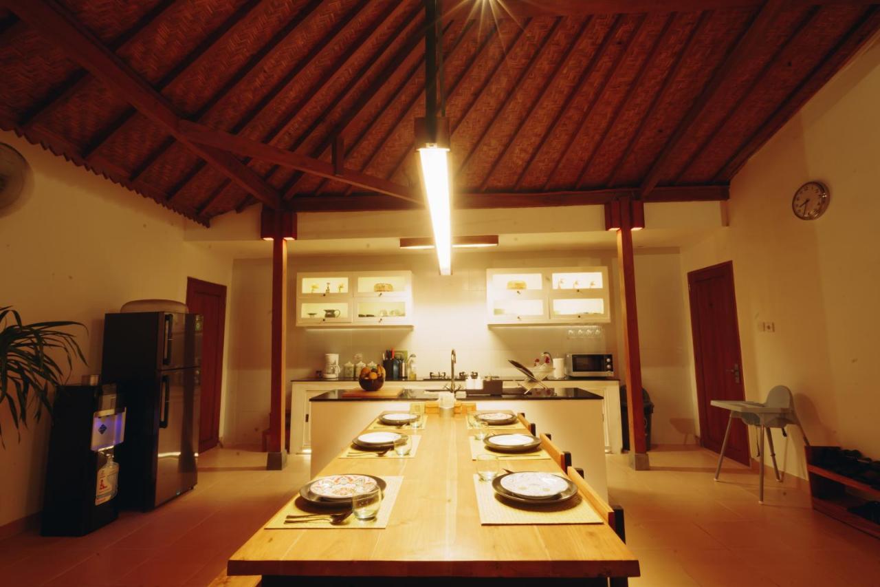 Villa Orked 3 With Family Room Seminyak ภายนอก รูปภาพ
