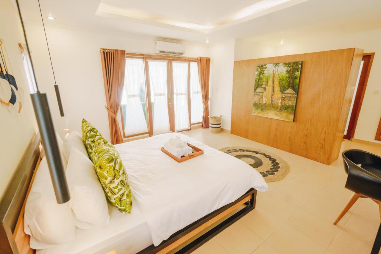Villa Orked 3 With Family Room Seminyak ภายนอก รูปภาพ