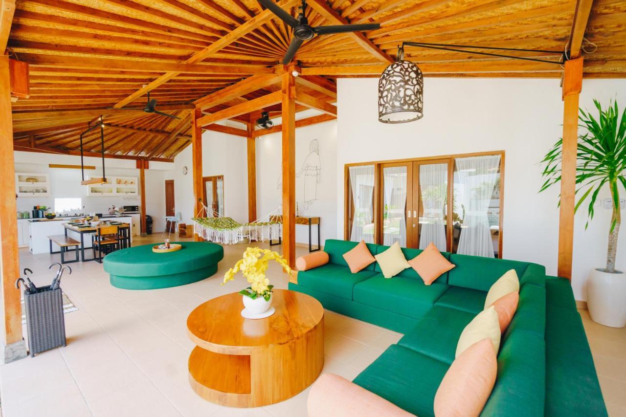 Villa Orked 3 With Family Room Seminyak ภายนอก รูปภาพ